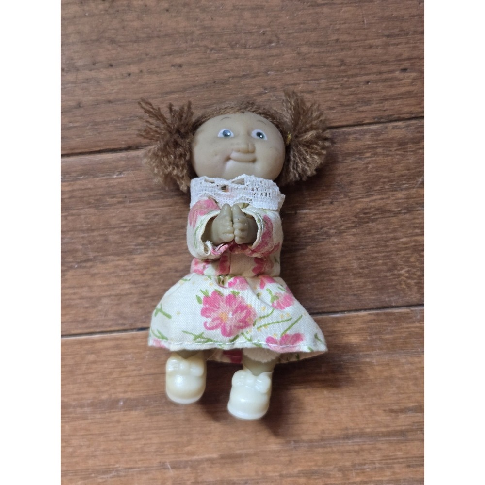 Vintage Cabbage patch clip on Doll Hugging 1980s